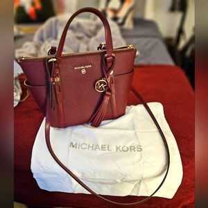 Michael kors purse